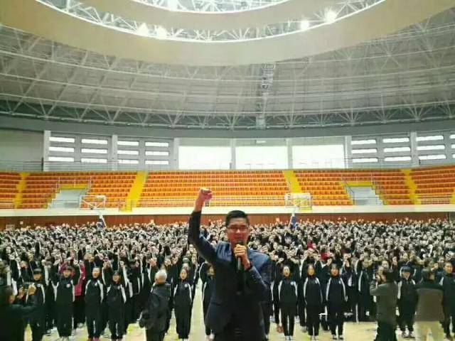 商城县第三高级中学:一场演讲 千万学生受益