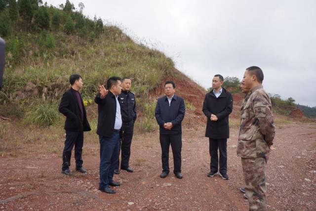 县长王飞调研县城城市建设,看看都去了哪些点?_手机搜狐网