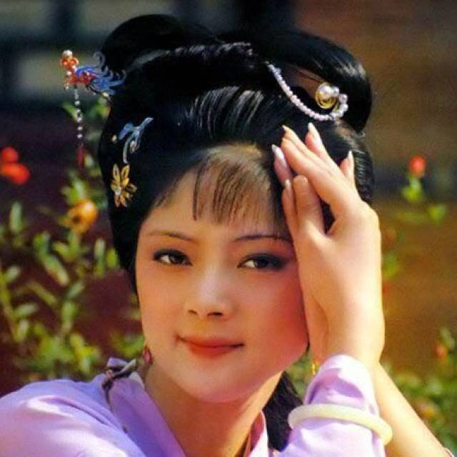 87红楼梦主演,一个当了导演,一个做了地产大亨