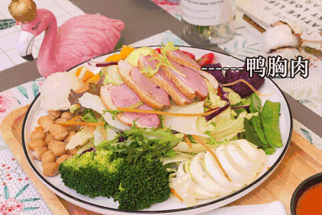 所以,v肥肉是日积月累的,长胖也是日积月累的,倔强的肥肉一定要由倔强瘦收腹腰健身操背面舞广场图片