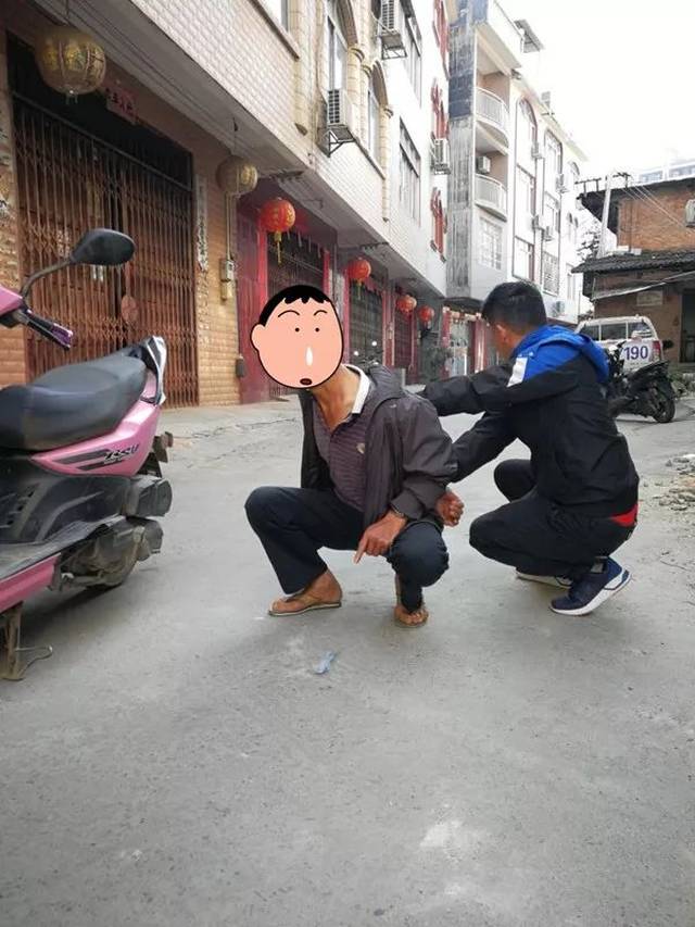 抓捕现场 来源龙圩警事,梧州老表综合编辑发布             ,藤县第