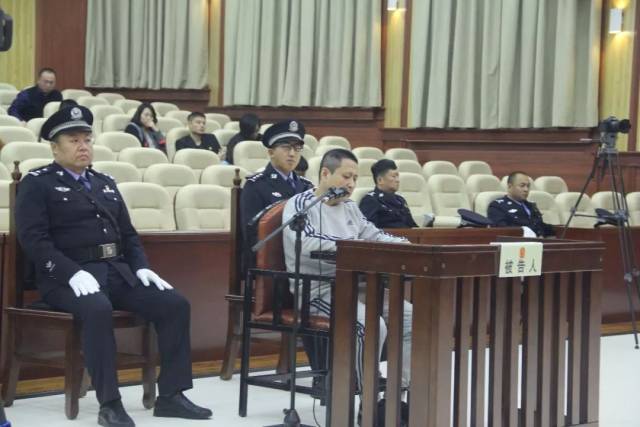 【县区工作】佳木斯市郊区人民法院开庭审理原佳木斯市东风区人大副