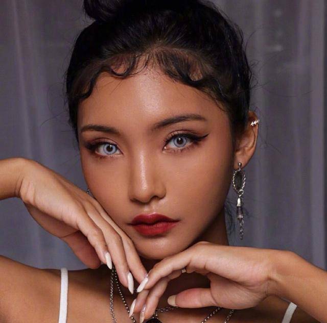 这个韩国美妆博主提倡的美