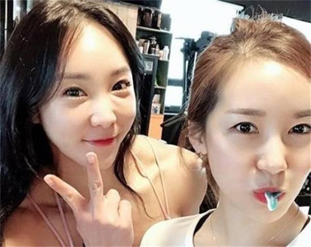 健身美女练出拉丝胸肌!网友:肌肉线条比男人都硬!