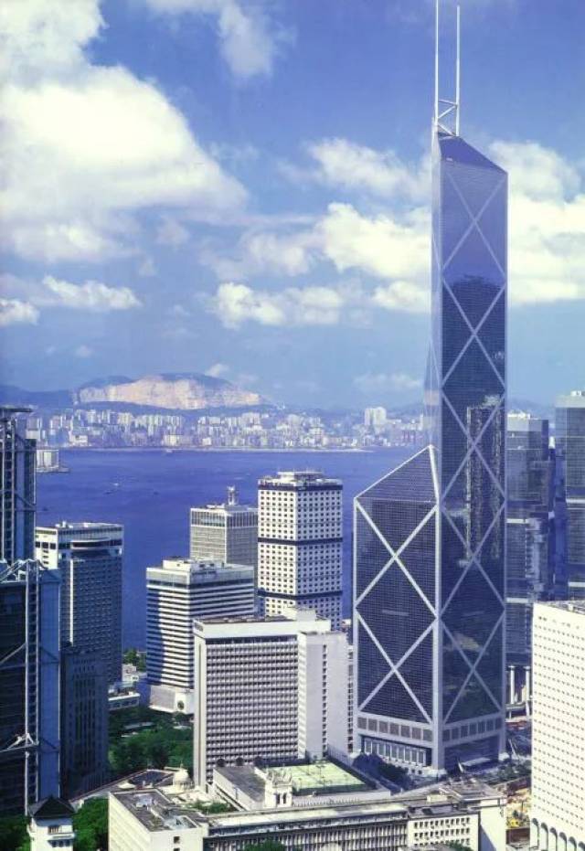 贝聿铭与香港中银大厦,看香江建筑刀光剑影,笑傲江湖