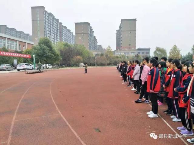 【基层传真】郏县新城中学进行紧急疏散演练暨消防知识培训