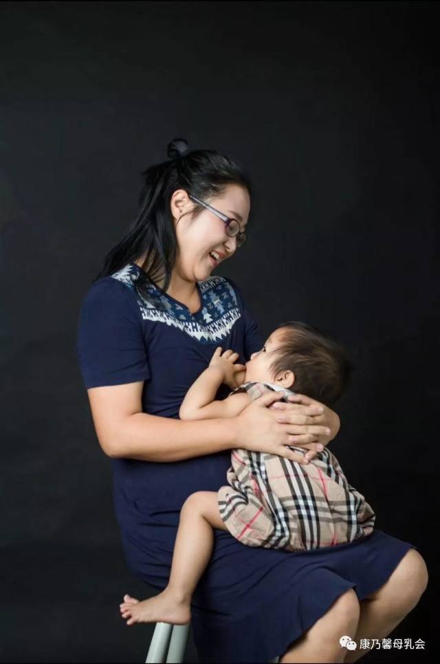 【公益活动】"越喂越美丽"公益哺乳照拍摄活动第二季报名啦!