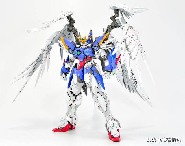 根大木秀:挑战究极可动!hirm 飞翼零式 喷涂完成品 wing zero