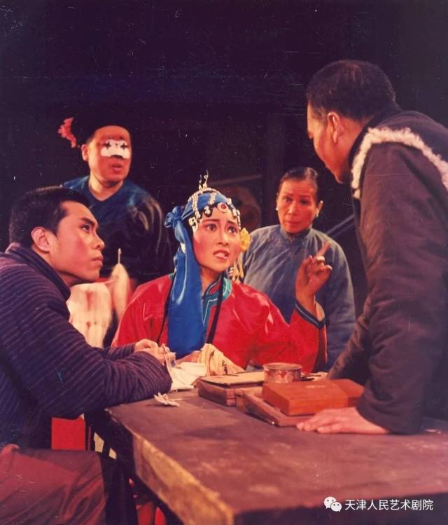 天津人艺1980年《闯江湖》剧照 建组掠影