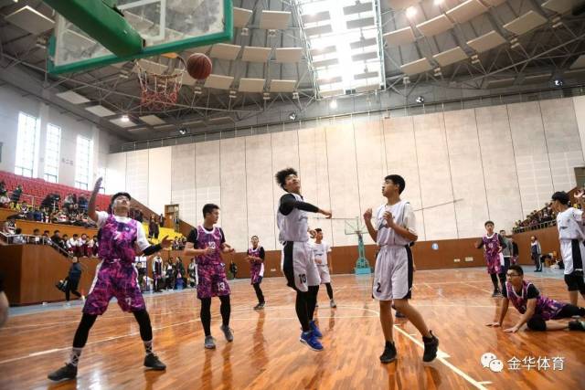 东阳市高中生篮球赛开赛,初中相遇展你我在拼搏赛场活力图片