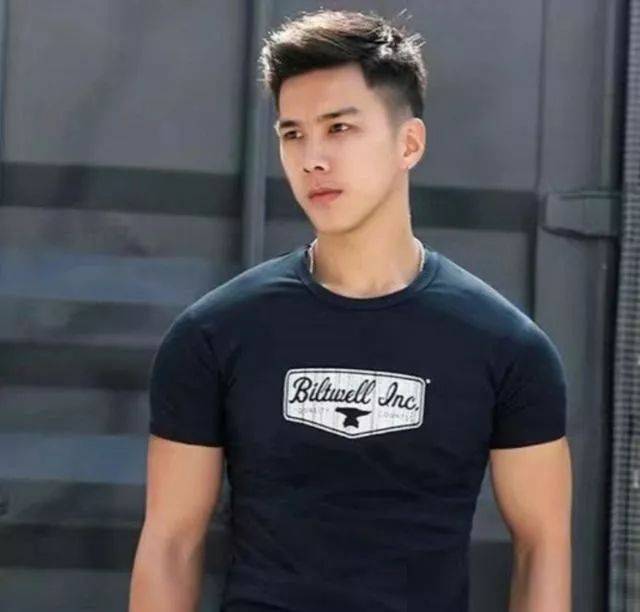 男生如何选择自己喜欢的发型?我给你准备好了