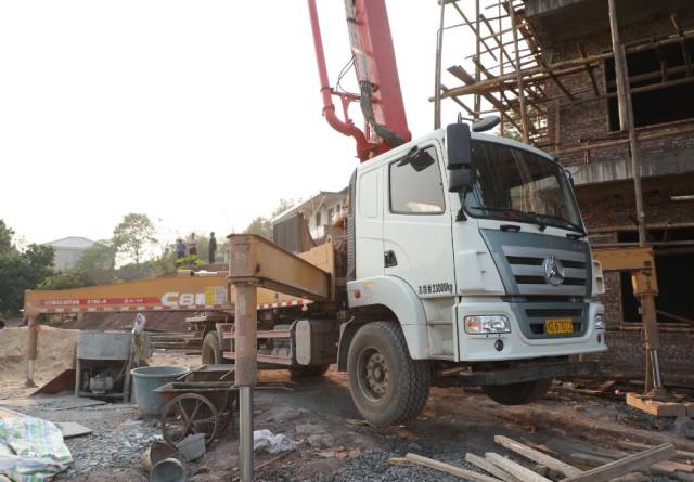 月入10万 ,城市乡镇"两线"作战的"吸金神器" ——三一37米c8小泵车
