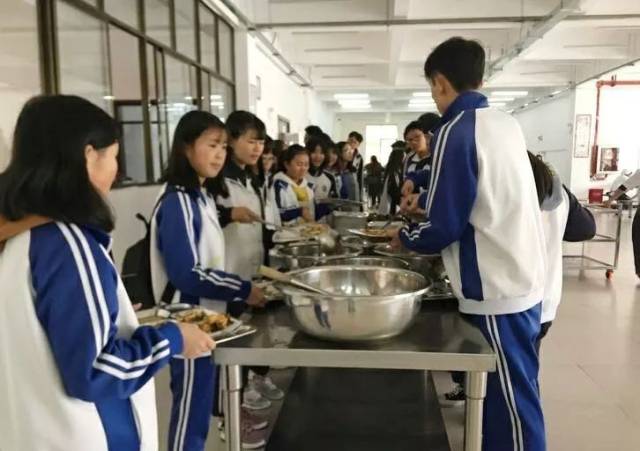 慈溪观城中学王妈妈告诉你支教就是这个味儿
