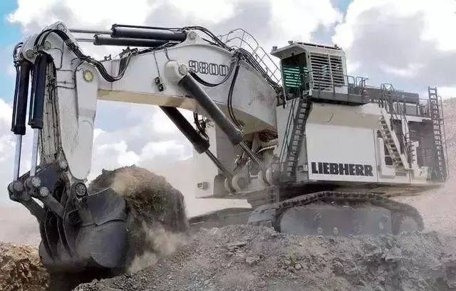 利勃海尔(liebherr)r9800