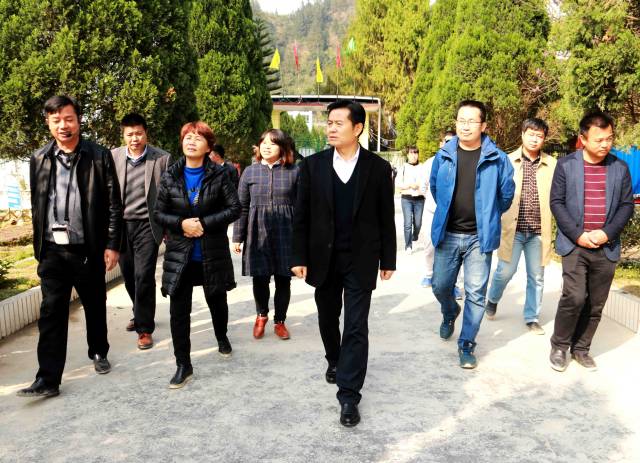 贵州从江:县长涂刚率队赴贯洞镇进行义务教育基本均衡