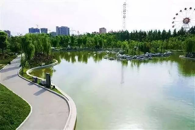 12. 水景公园