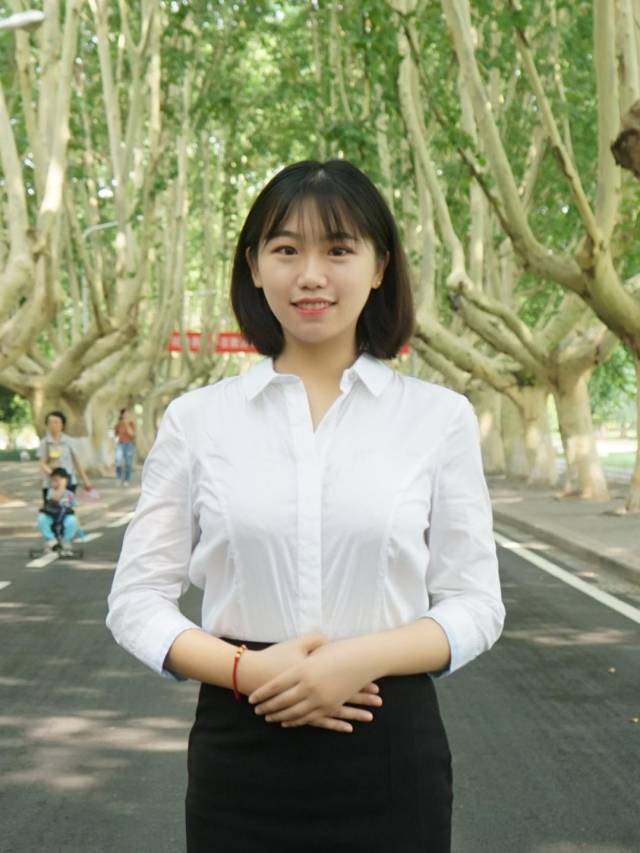 张晗玥 南京农业大学 研究生会副主席 人生格言:慎终如始做好每件事