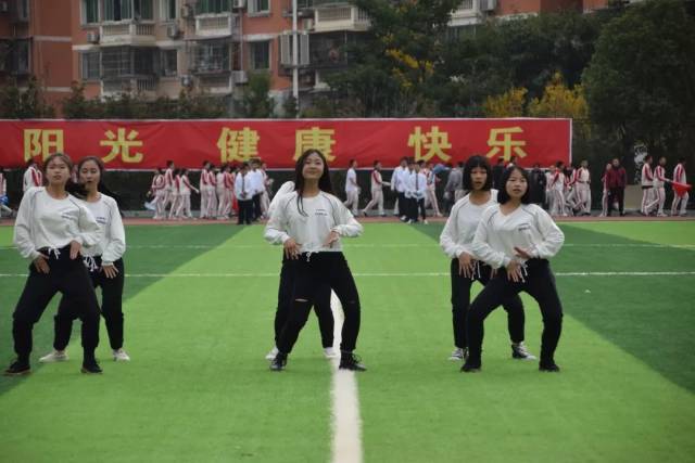 【多图来袭】巫山中学田径运动会震撼来袭,一波美图带