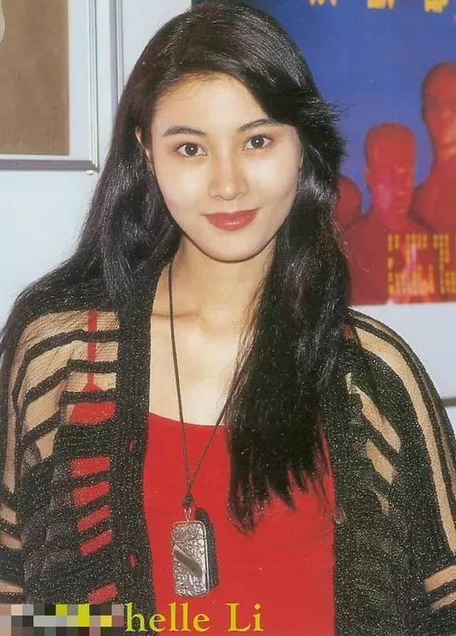 48岁李嘉欣近照曝光!肤白貌美似少女!