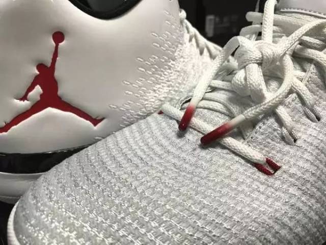 AJ31测评|穿上TA,哪里都是溜冰场