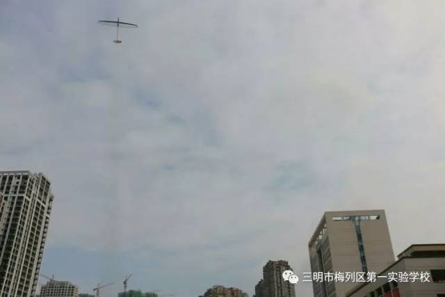 "a技巧的技巧"高空v技巧,科目飘舞.彩带四小鸟图片