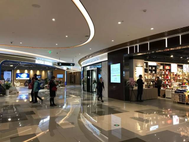 成都仁和新城开业直击:从百货到体验型购物中心的自我革新之旅 izi