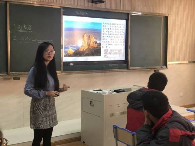 在线学习平台：知识海洋的新航路