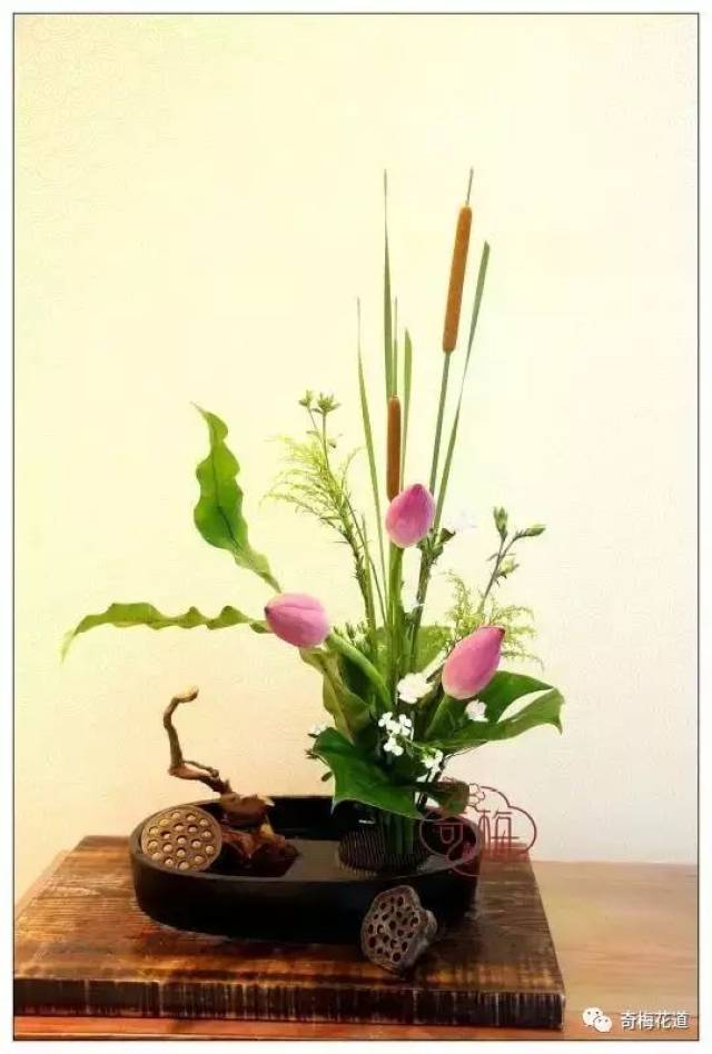 剑山插花更稳固美观.