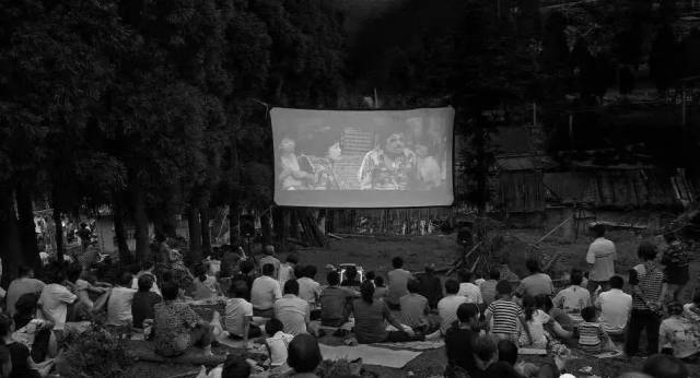 还记得农村露天电影吗?