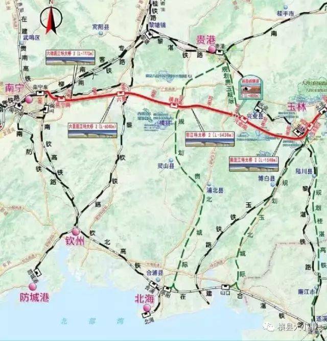 这条线,就是着高铁 而纵向有一条 绿色线过横县,灵山 就是