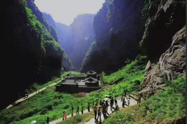 重庆武隆人口_重庆武隆仙女山