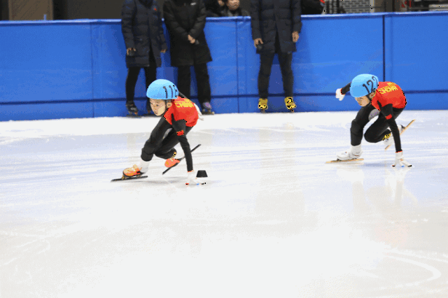 7 7 30 冰壶 0 1 2 3 短道速滑 16 6 5 27 11月25日 在最后一个比赛日