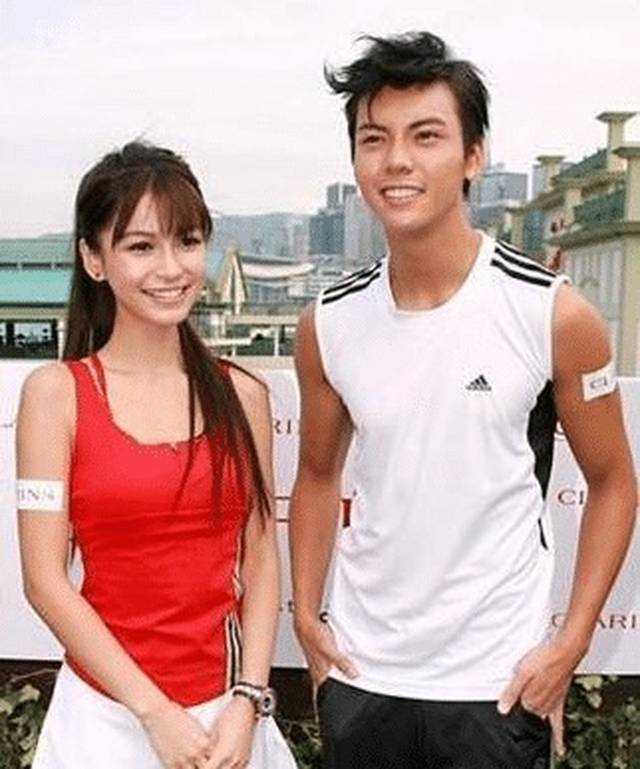 黄晓明baby感情破裂? 男方净身出户? 巫启贤已