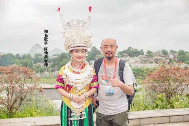 2016年8月央视七套《美丽乡村快乐行》栏目,著名歌手阿幼朵老师与