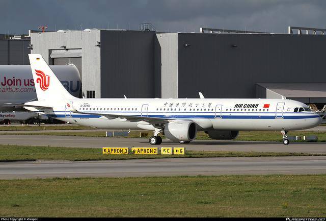 11月22日国航引进一架空客a321neo型客机