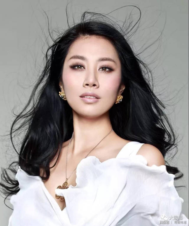 青年女高音歌唱家李思音,让民歌和流行音乐擦出"火花"