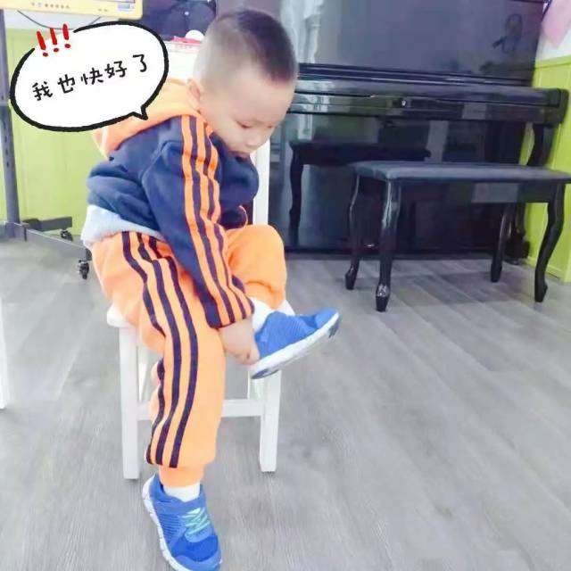 【童心活动】新天分园——"我会自己穿鞋子!"小小班自理能力比赛