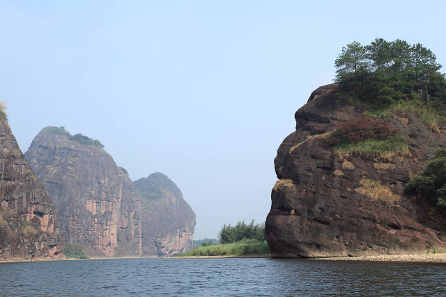 龙虎山名列中国七大最美丹霞,金枪峰,仙女岩看了让人害羞