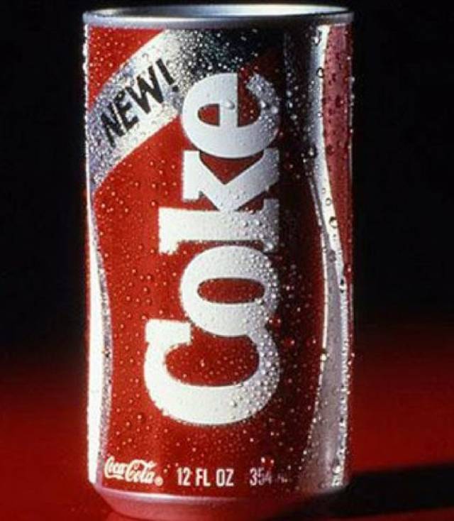 1985年,可口可乐公司推出了创新产品 "新可乐"(new coke)——采用了