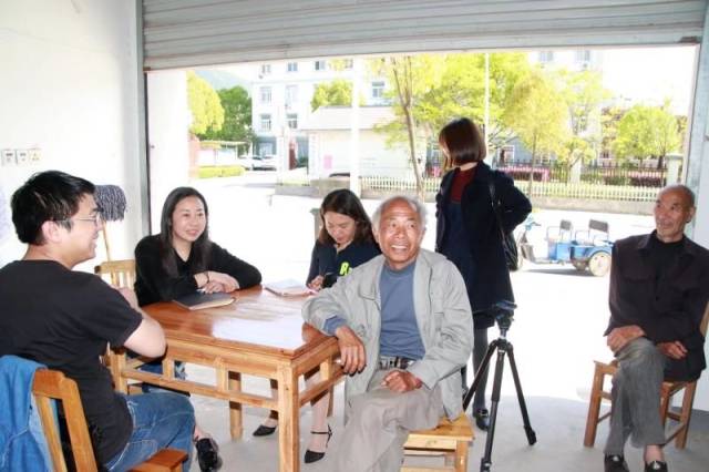 这些浙报的记者几乎踏足过浙江的所有乡村，在田间地头细嗅新闻灵感