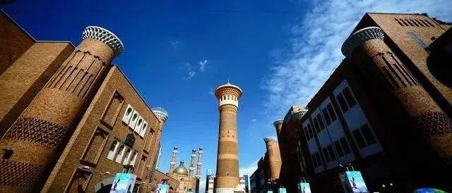 国际大巴扎  ▽ 这是乌鲁木齐最具特色的建筑, 也是新疆最大集市