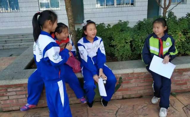 中岭小学运动会:除了运动员和啦啦队,竞技场上还有我们的英姿!