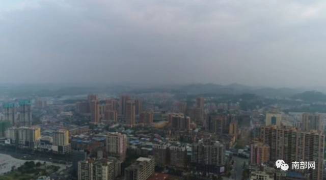 嘉陵大道建成后将成为联通该片区数个还房小区的重要枢纽,南部县城东