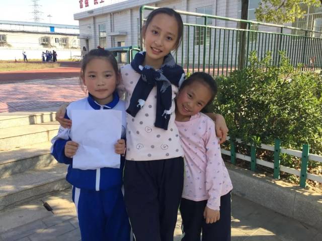 中岭小学运动会:除了运动员和啦啦队,竞技场上还有我们的英姿!