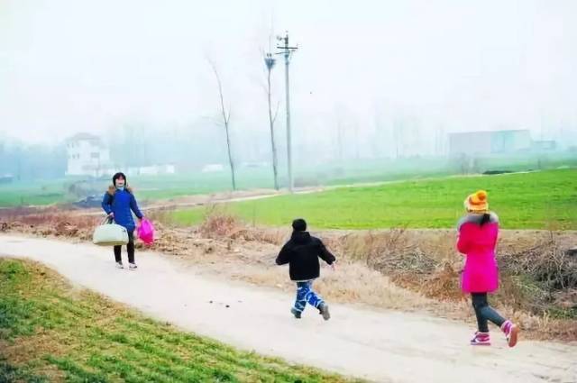 刷爆朋友圈的22张图,哭惨了几亿人:妈妈,不要离开我!