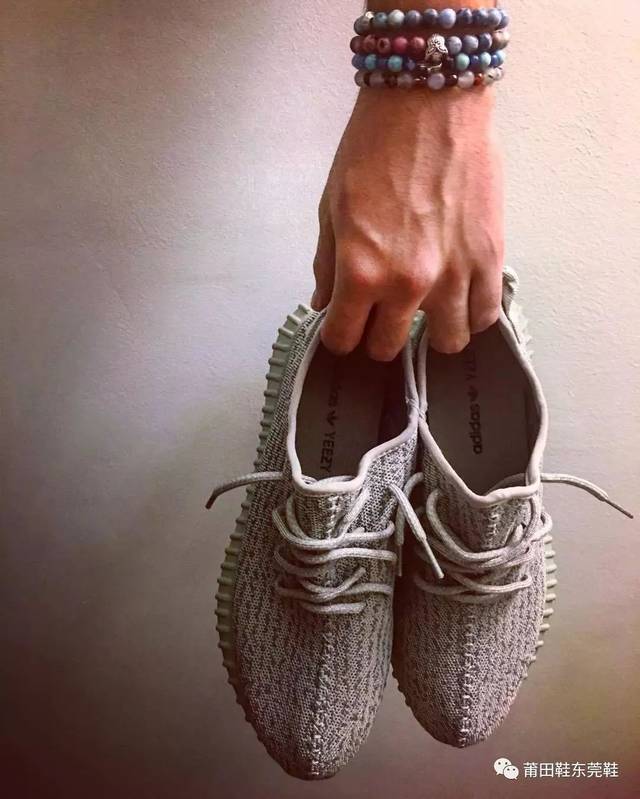 yeezy正在走下坡吗,它已全面入侵这个时代!