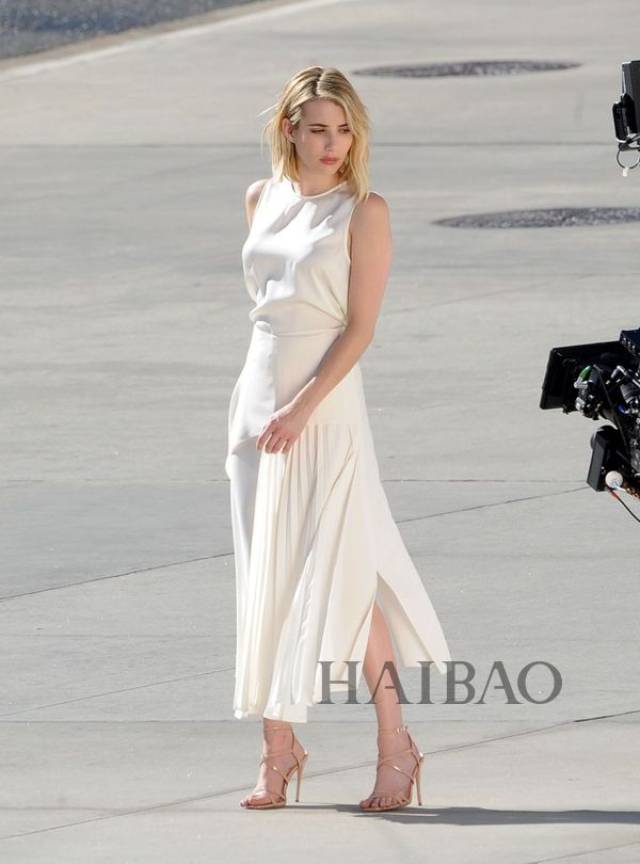 被近期的艾玛·罗伯茨 (emma roberts) 美哭了!