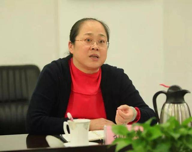 贵港副,桂平钟畅姿带队到妇联