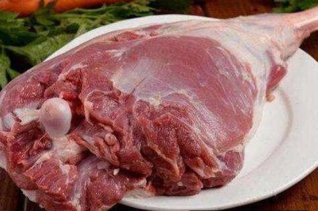 猪肉挑"前腿"还是"后腿"?不懂的人,这么多年猪肉白吃了!