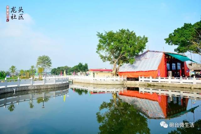 揭阳空港区炮台镇龙头村劳热,现场人山人海,十分热闹